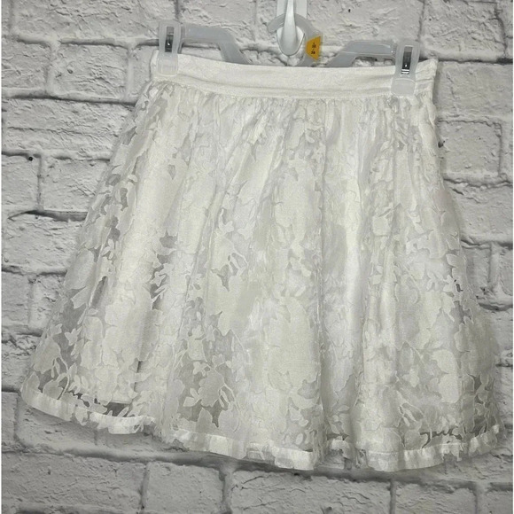 Bebe lace and tulle ballerina skirt size 4. - Picture 1 of 7
